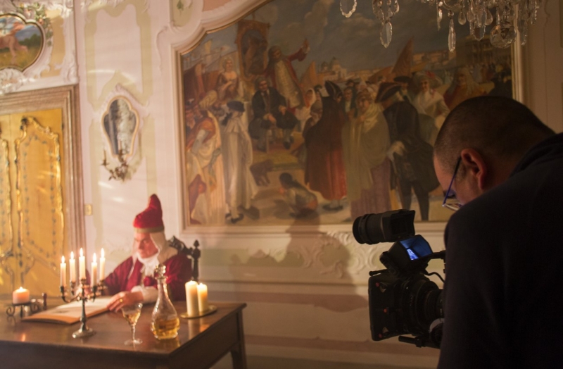 photogallery OperoFilm - UN SET IN VILLA